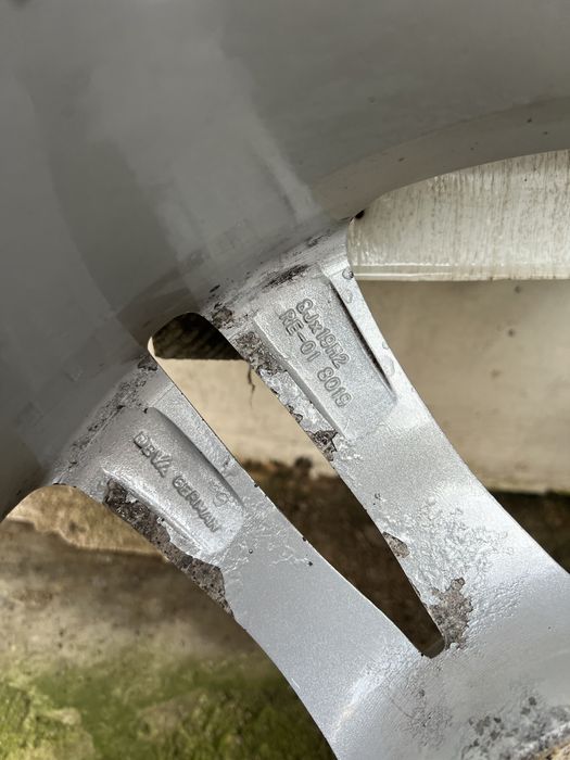 Джанти DBV mauritius R19 + гуми Pirelli P Zero run flat 225/45/19