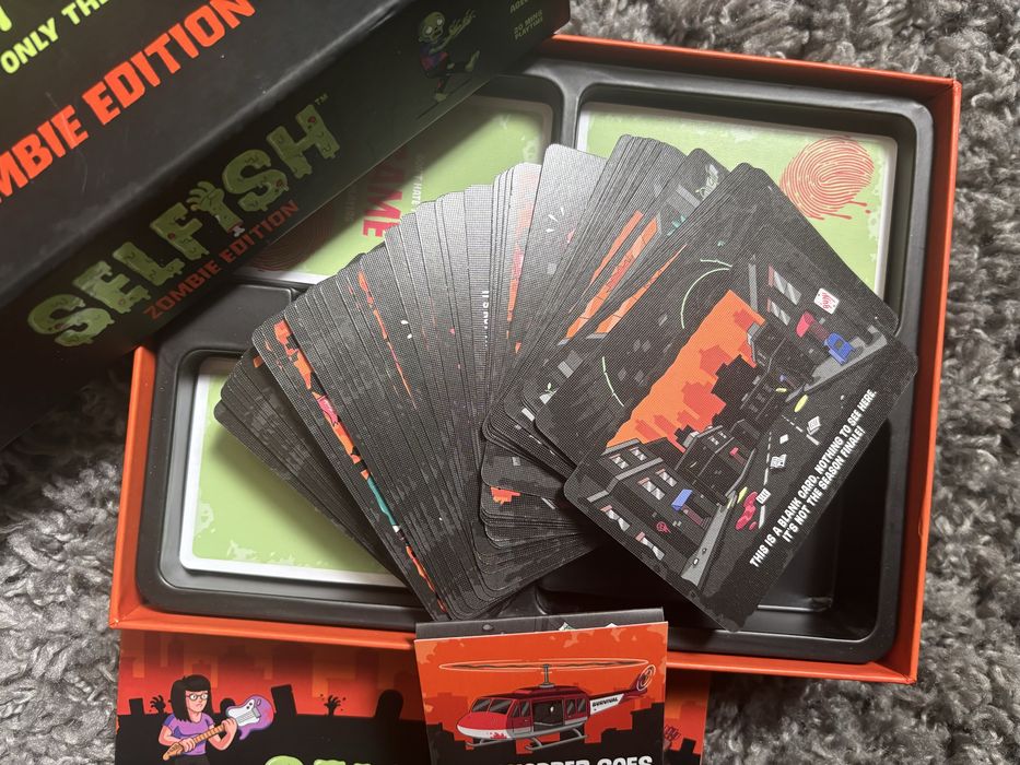 Настолна игра Selfish zombie edition