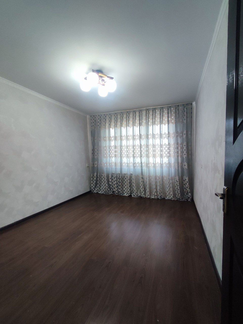 Квартира Срочна Сотилади 3-хона 3-этаж 78м²кв.Ор Гулвер ресторан