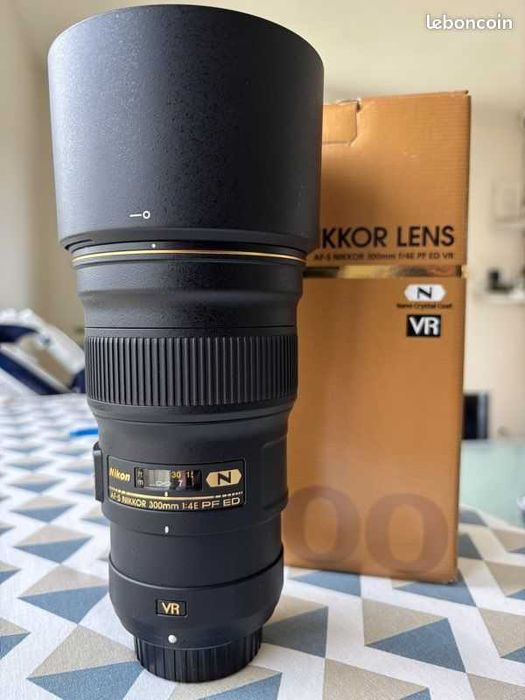 Nikon 300mm f4 nano