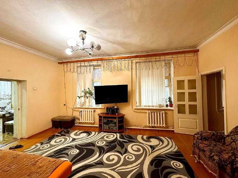 ул.Таллимаржон ор-р №158 Школа 2 +\1\2 Высокопотолочка 66м2 Двор Гараж