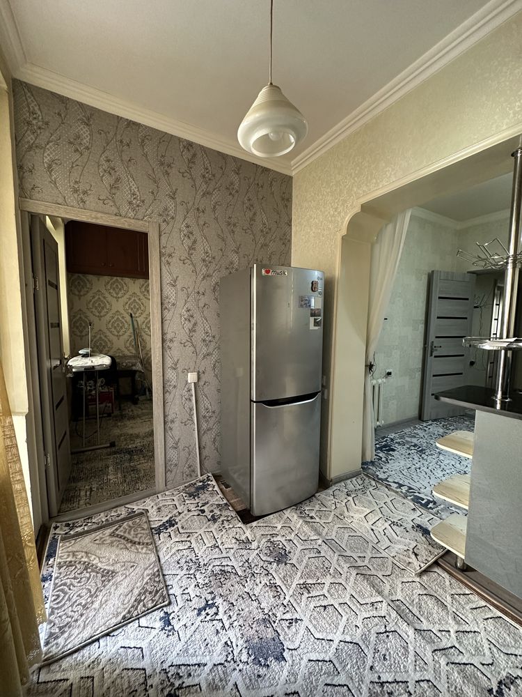 Продается 2(3) /1/5 квартира  своя юнусабад 17 кв