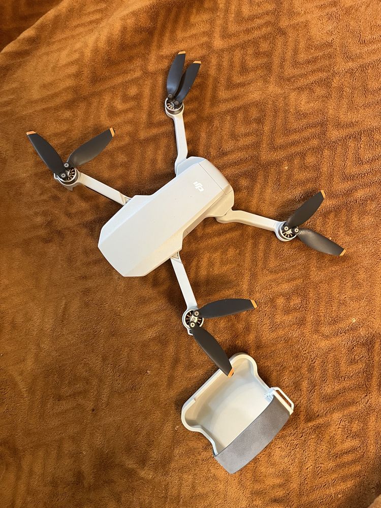 DJI MINI 2 - ca noua folosita de 2 ori