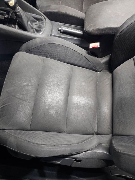 Prestez servicii de detailing auto