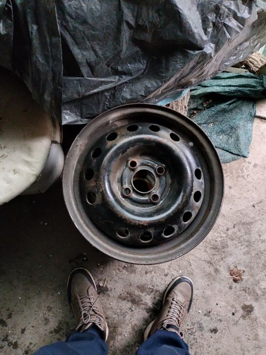 Продам диски от ЗАЗ шанс и Шевроле Ланос на 14