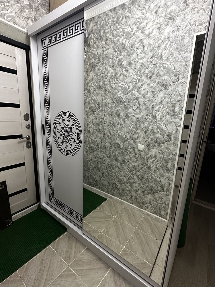 Продается шкаф купе