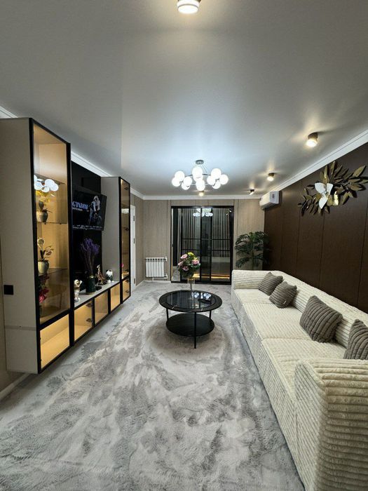 Квартира продаётся ул Мукимий метро Хамза Новза 2в3/3/4 кирпич евро ре