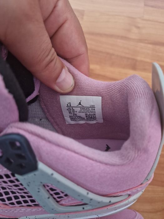 Adidași Jordan patru