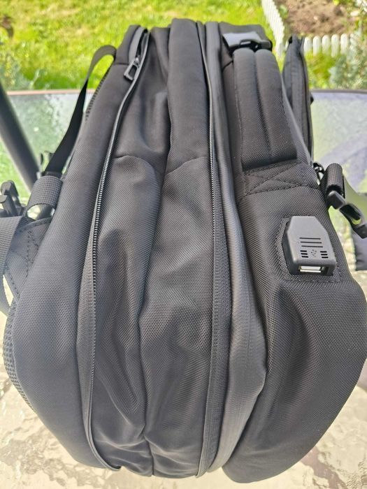 Ghiozdan/Rucsac cu pompa vacuum - extensibil 46*30*16cm