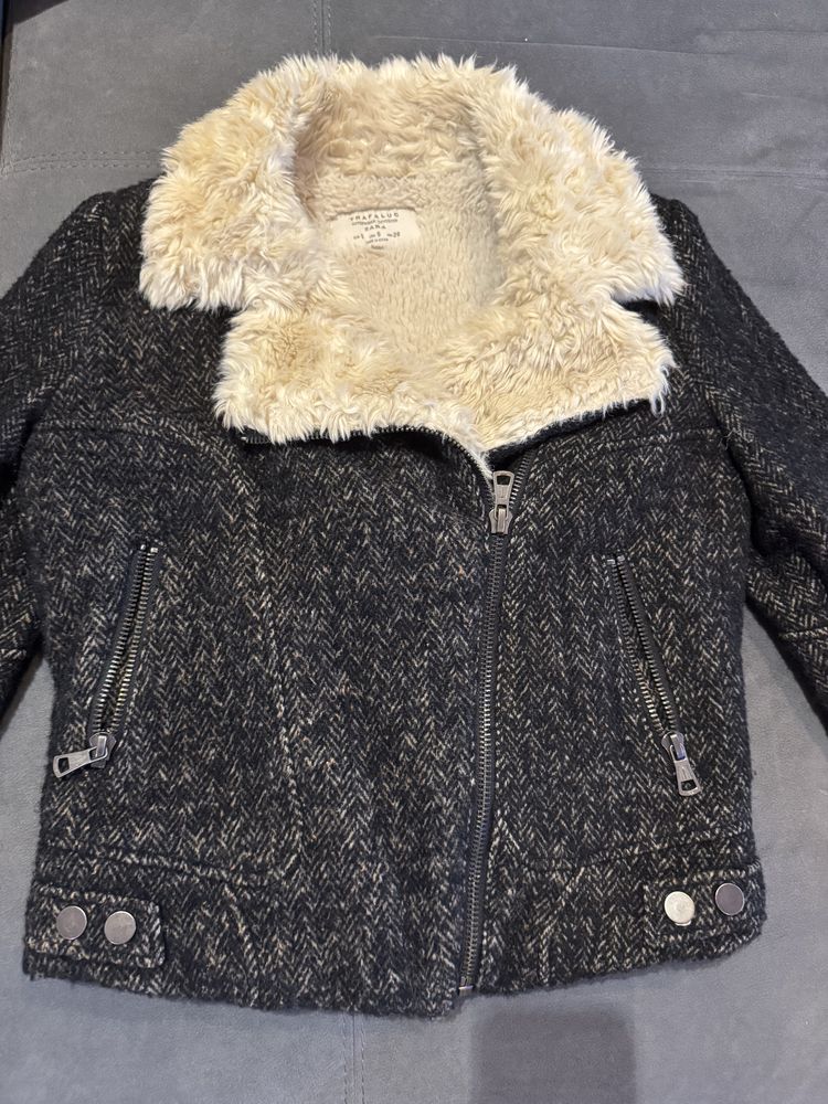 Късо палто Zara
