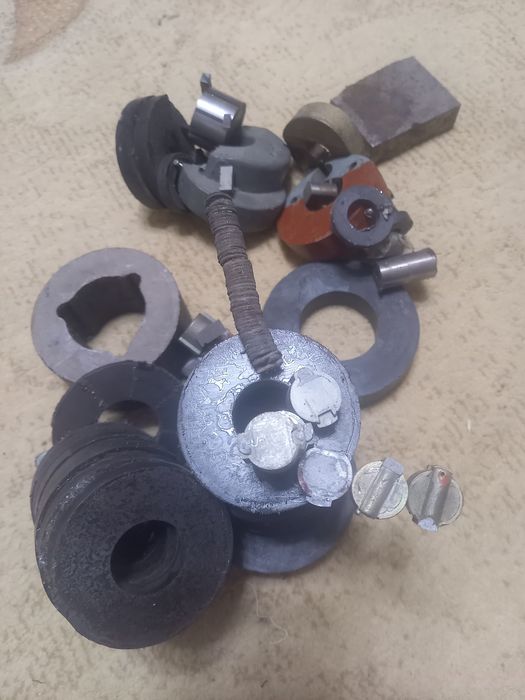 Магниты разные б/у