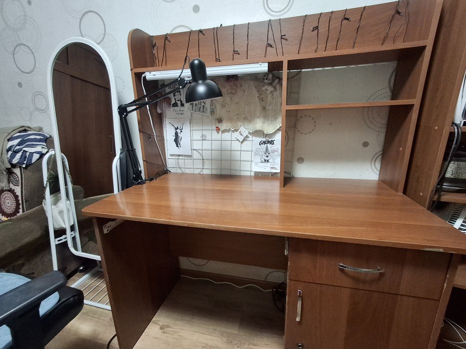 Компьютерный стол