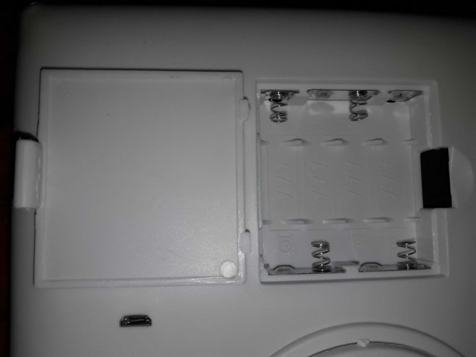 Продавам НОВО голямо LED ОГЛЕДАЛО + интересен подарък