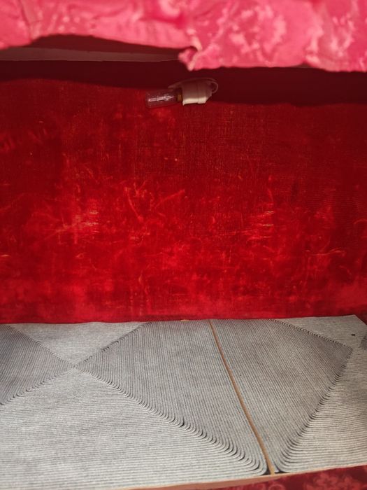 Антикварна витринка с осветление