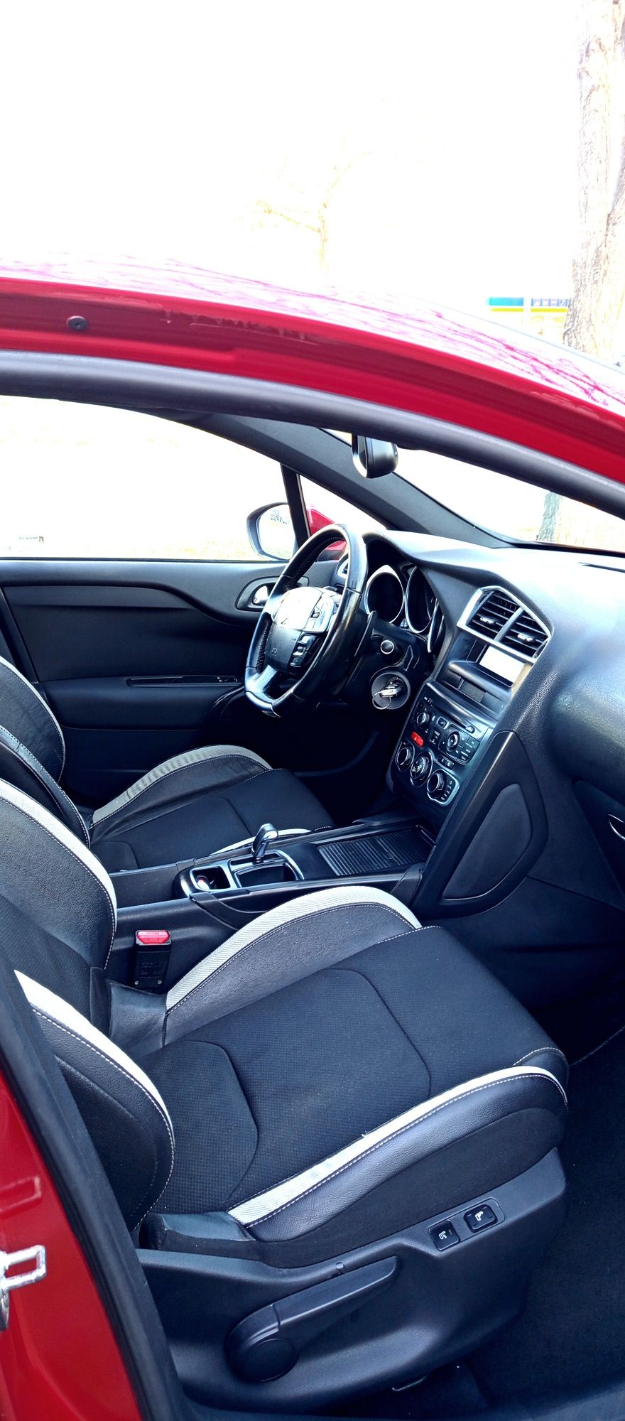 Citroen DS4 /DSport4/ 1.6 e-HDI Airdream Business-автоматик 228 000kм
