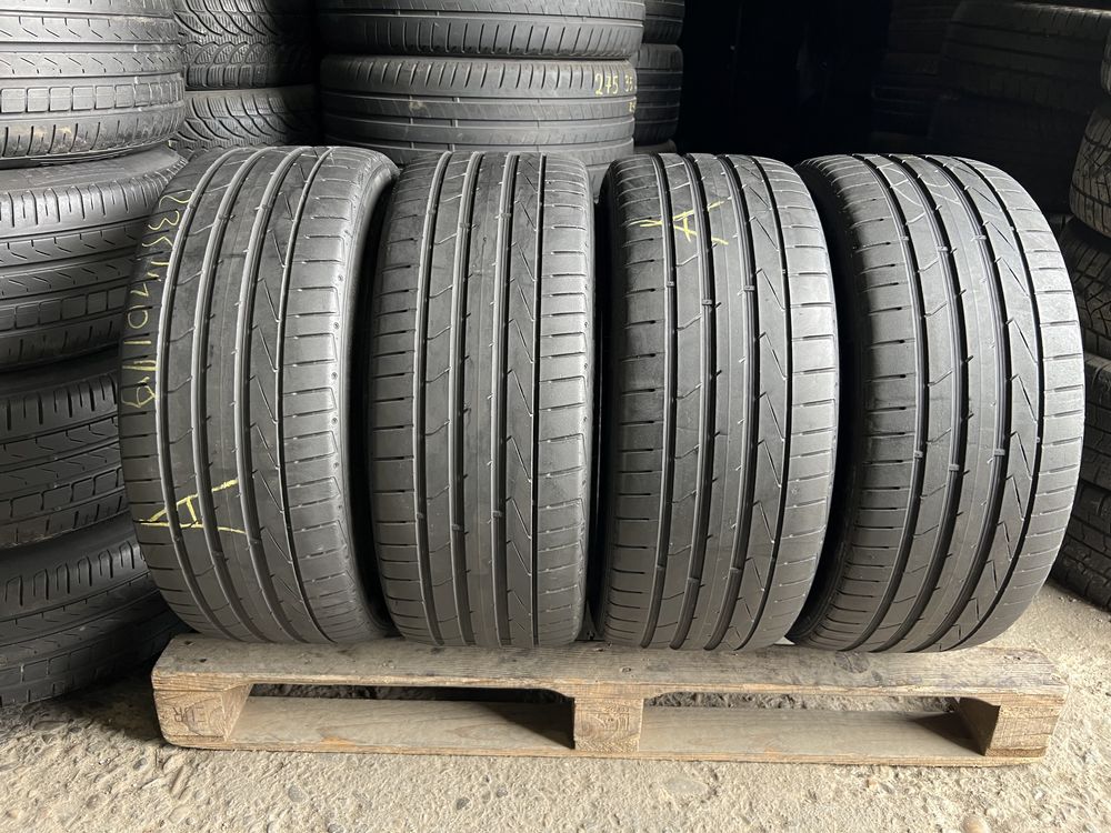 4 anvelope de vara 235/40/19 Hankook!