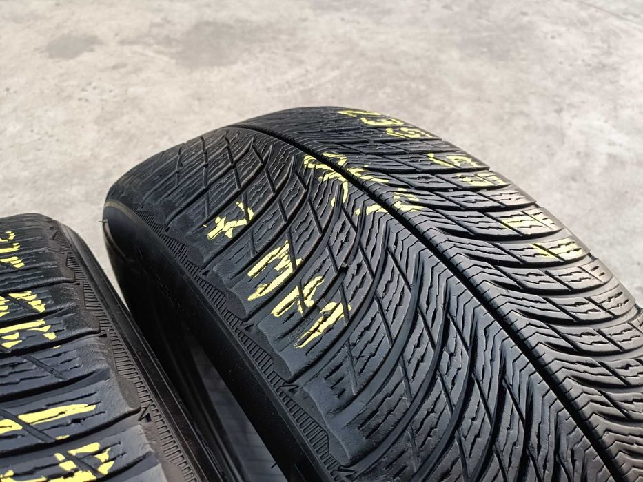 Doua anvelope iarna 235 55 19 michelin pilot alpin 5 profil de 7 mm