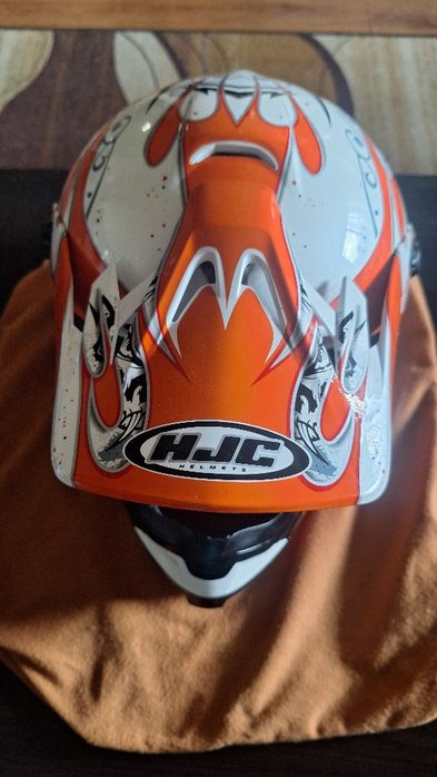 Каска HJC размер XS