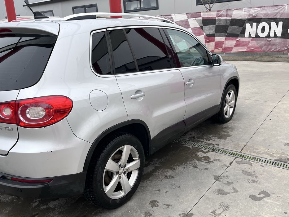 Volkswagen Tiguan 4motion • DSG • Dotari Complete • Proprietar