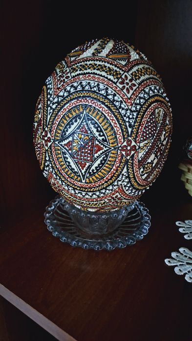 Ouă de struț incondeiate