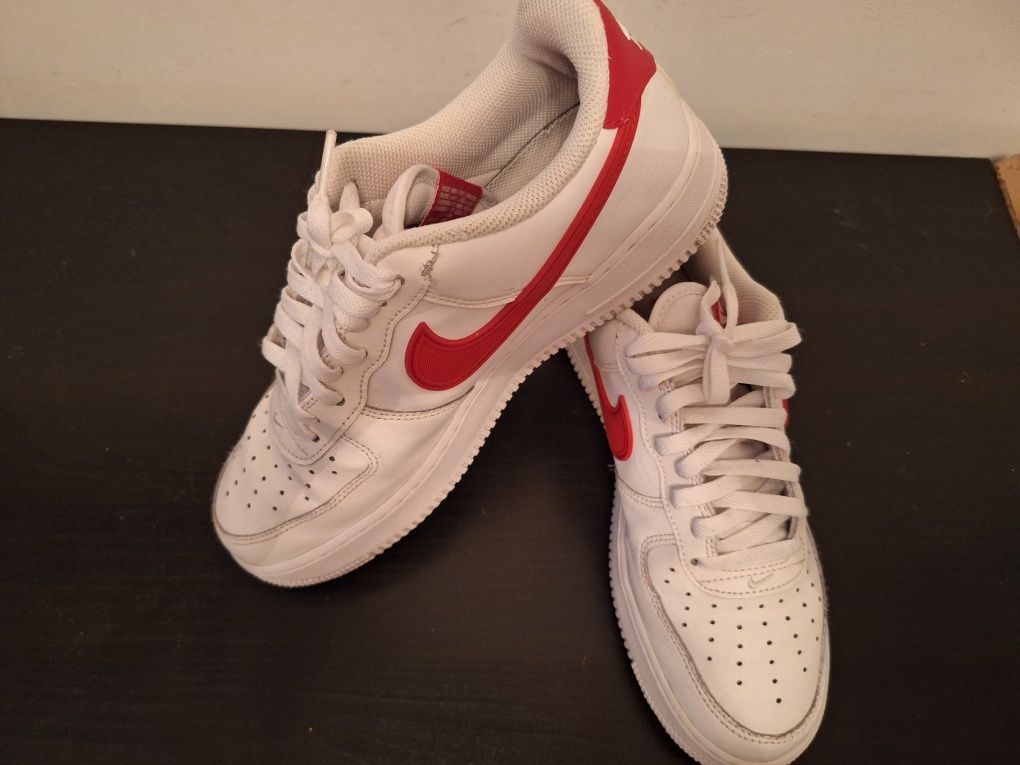 Adidasi Air Force mqrimea 42,5