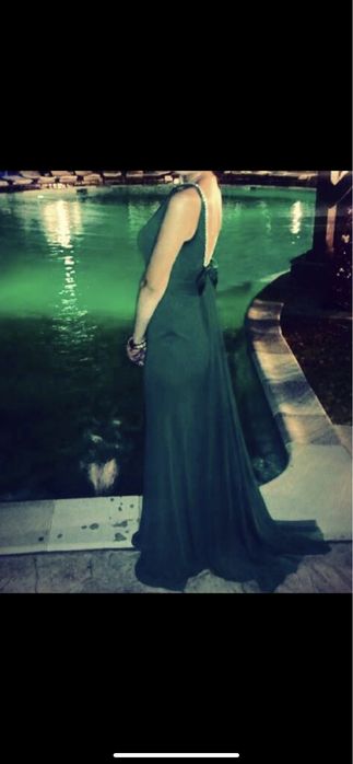 Vând rochițe de seara