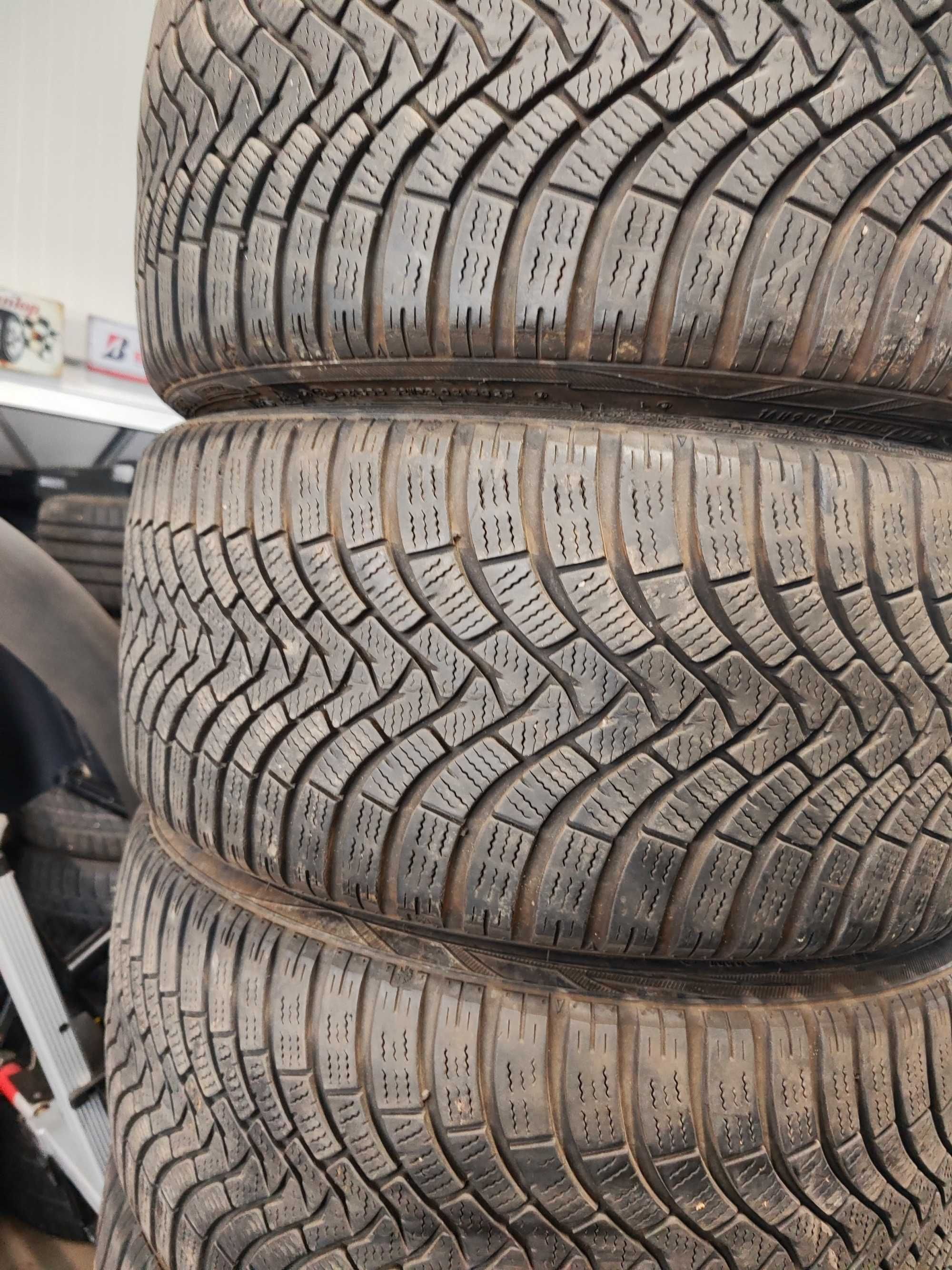 4бр.зимни гуми 235/35/19 Falken