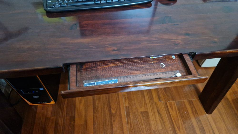 Стол руководителя с креслом