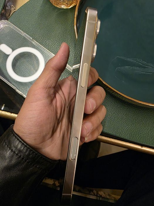 Iphone 16 pro max dubayskiy premium variant
