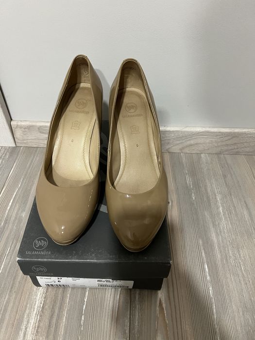 Pantofi 39 bej piele lacuita Salamander