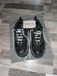 Balenciaga Triple S