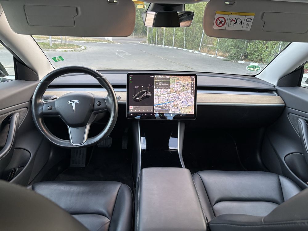 Tesla Model 3 Standard Range plus