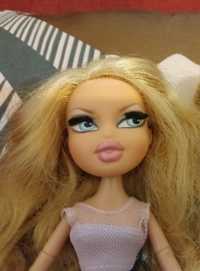 Papusa Bratz Cloe colectia The Movie, cu gene, tip Barbie