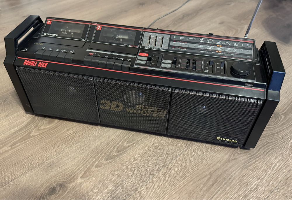 Касетофон Hitachi 3D8 3D Super Woofer 1986
