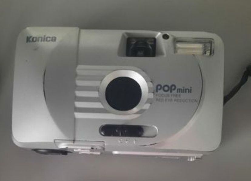 Продам фотоаппарат Сonica пленочный