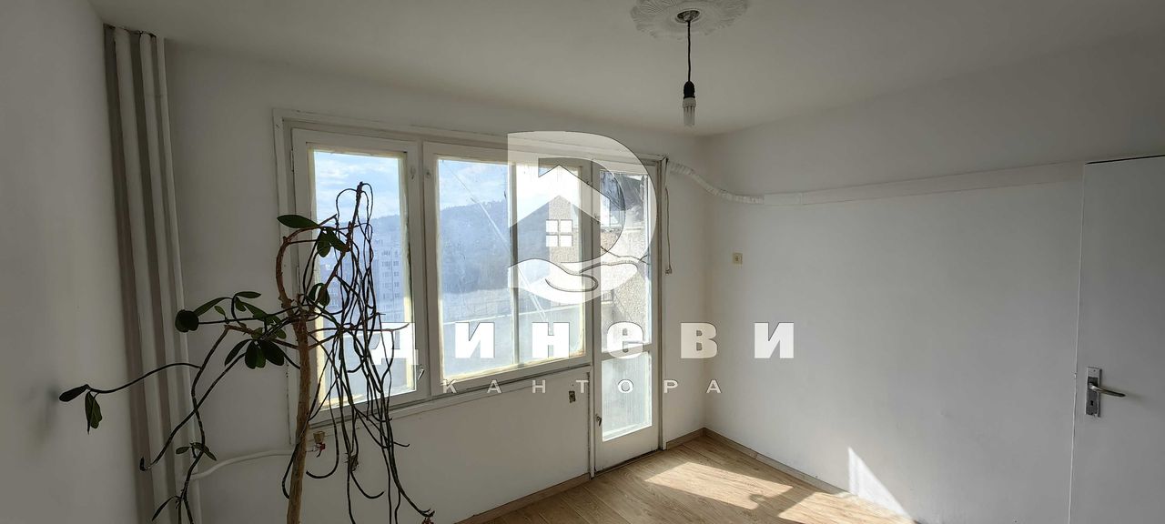Продава се Двустаен апартамент в Стара Загора, Три чучура - център - 58 кв.м за 1000 €/кв.м - Снимка #7
