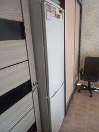 Холодильник атлант в хорошем состоянии,продаю в связи с переездом