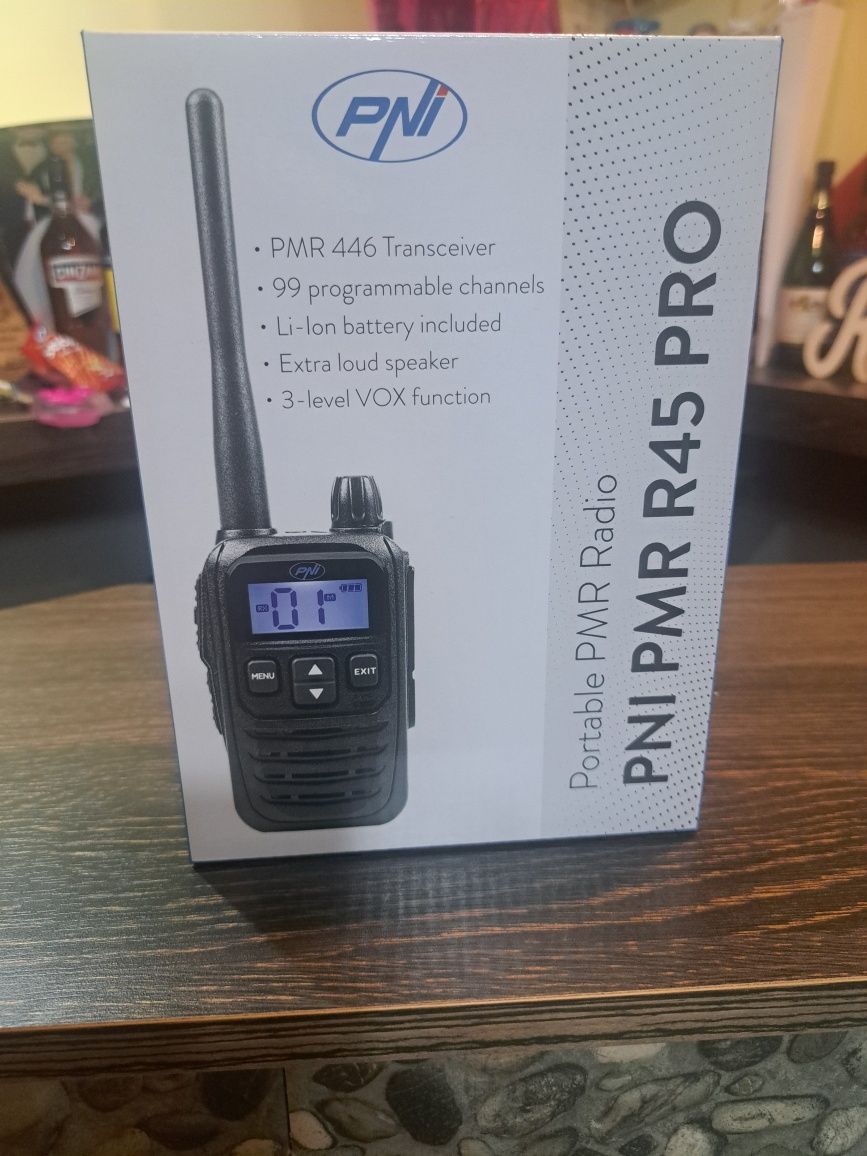 Statie radio portabila noua