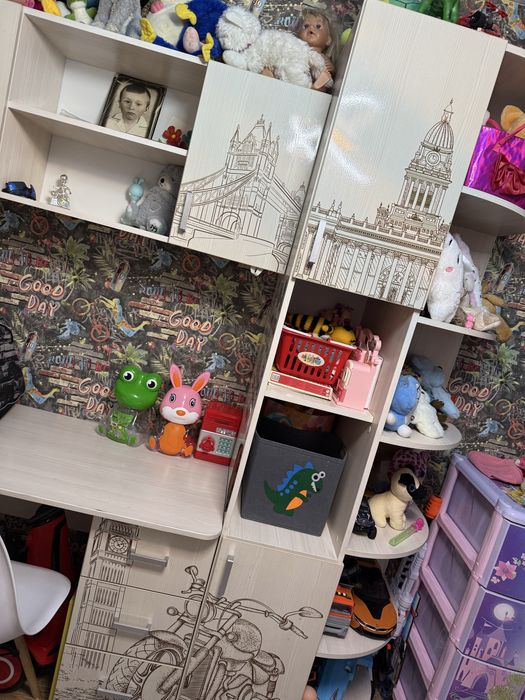 Подростковый гарнитур в идеальном состоянии