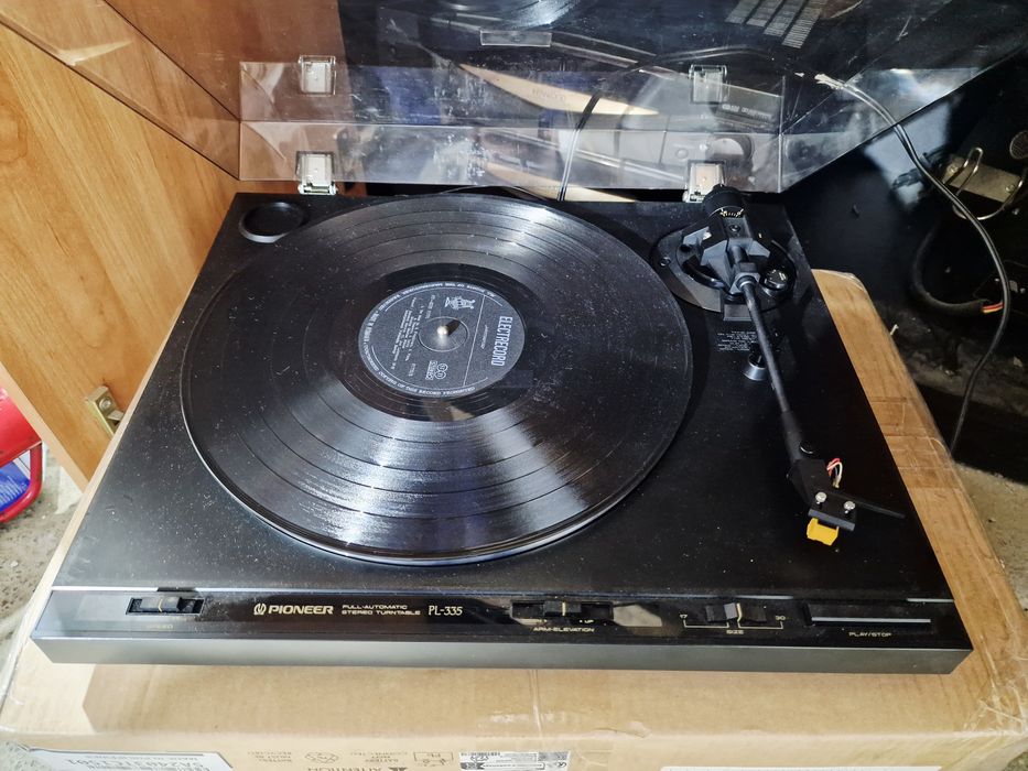 Pick -up Pioneer  PL355