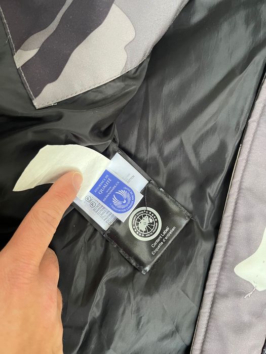 Мъжко пухено яке : Canada Goose - Macmillan Camouflage L