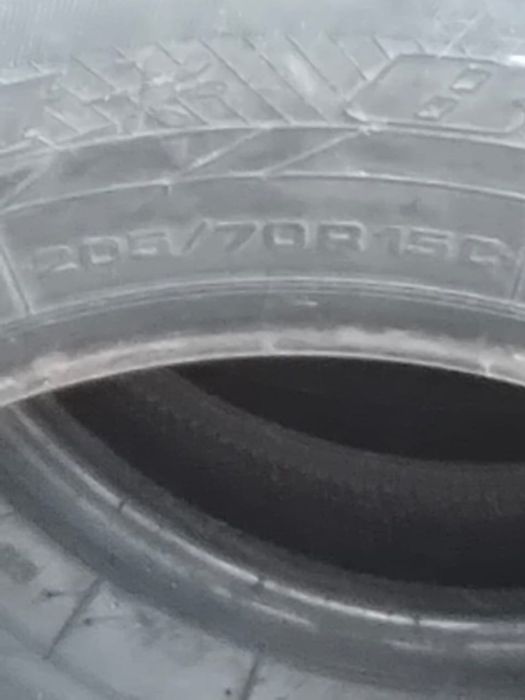 Продается Зимные шины