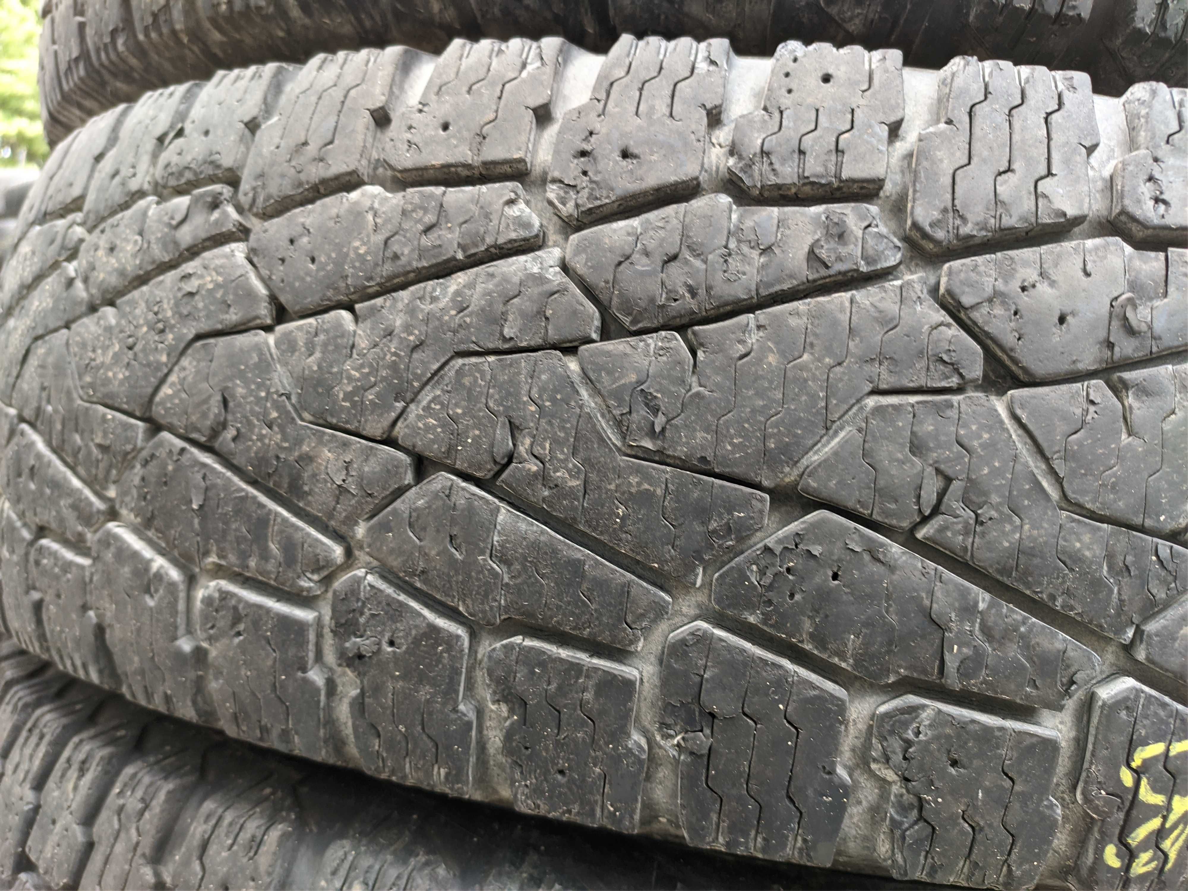 4бр Гуми 235 85 16 - Nokian