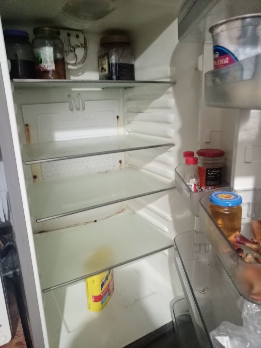Холодильник ровсун  продаётся