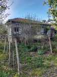 Продавам къща в с.Кюлевча на 18км. от Шумен