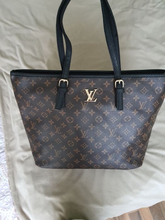 Geanta Louis Vuitton