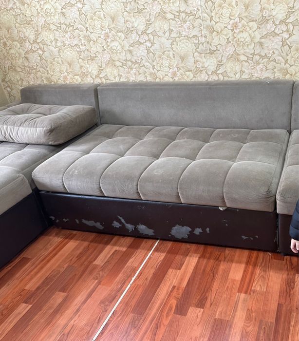 Продам диван в хорошом состояний