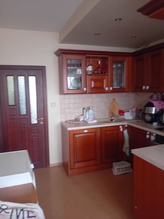 Тристаен - център