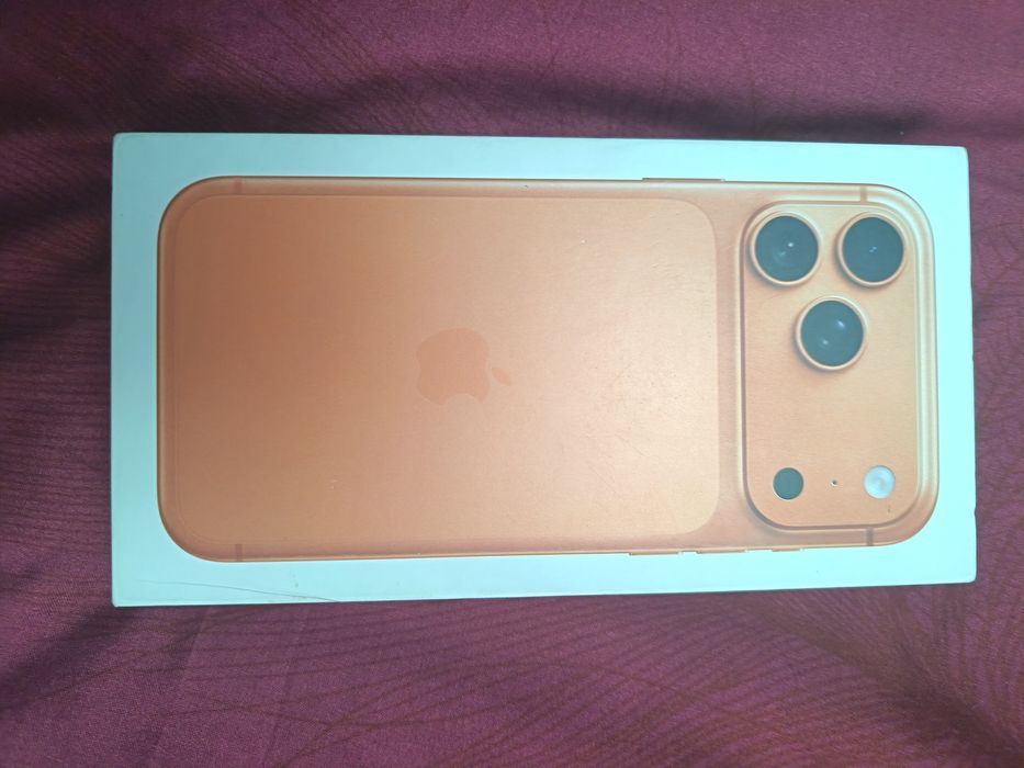 iPhone 17 promax 256gb.