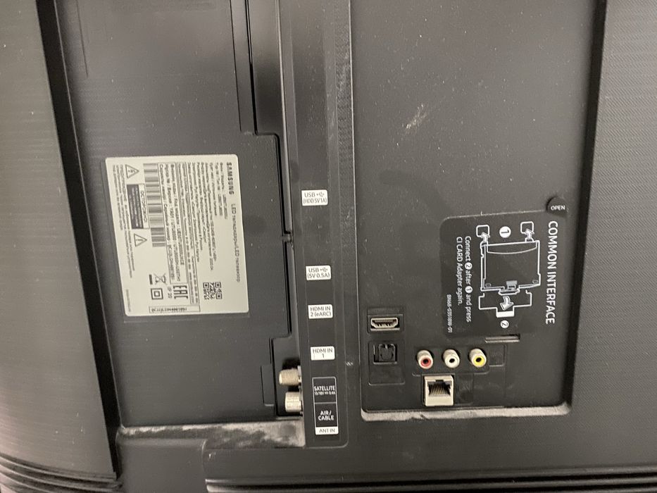 Продам тв на запчасти